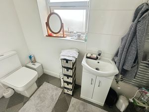 En Suite- click for photo gallery